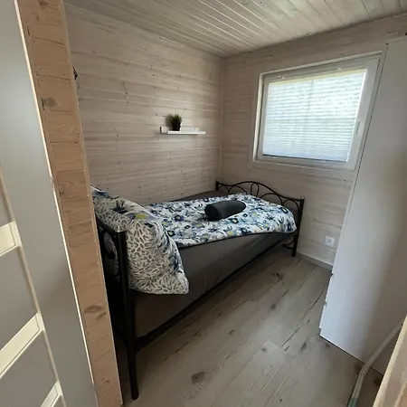 Stacja Kolczela - Letniskowe Nad Jeziorem 度假居 Koczala